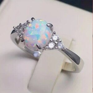 NWT Beautiful Opalescent Silvery Ring Size 6 7 8 9 Womens Jewelry Elegant Simple